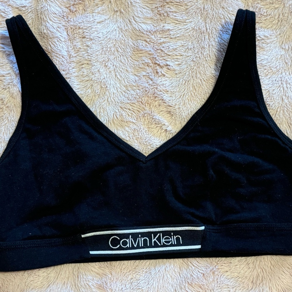 Calvin Kline Pullover Black Bra